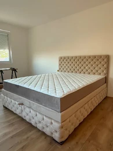 Elit Box Helena — Passat 204